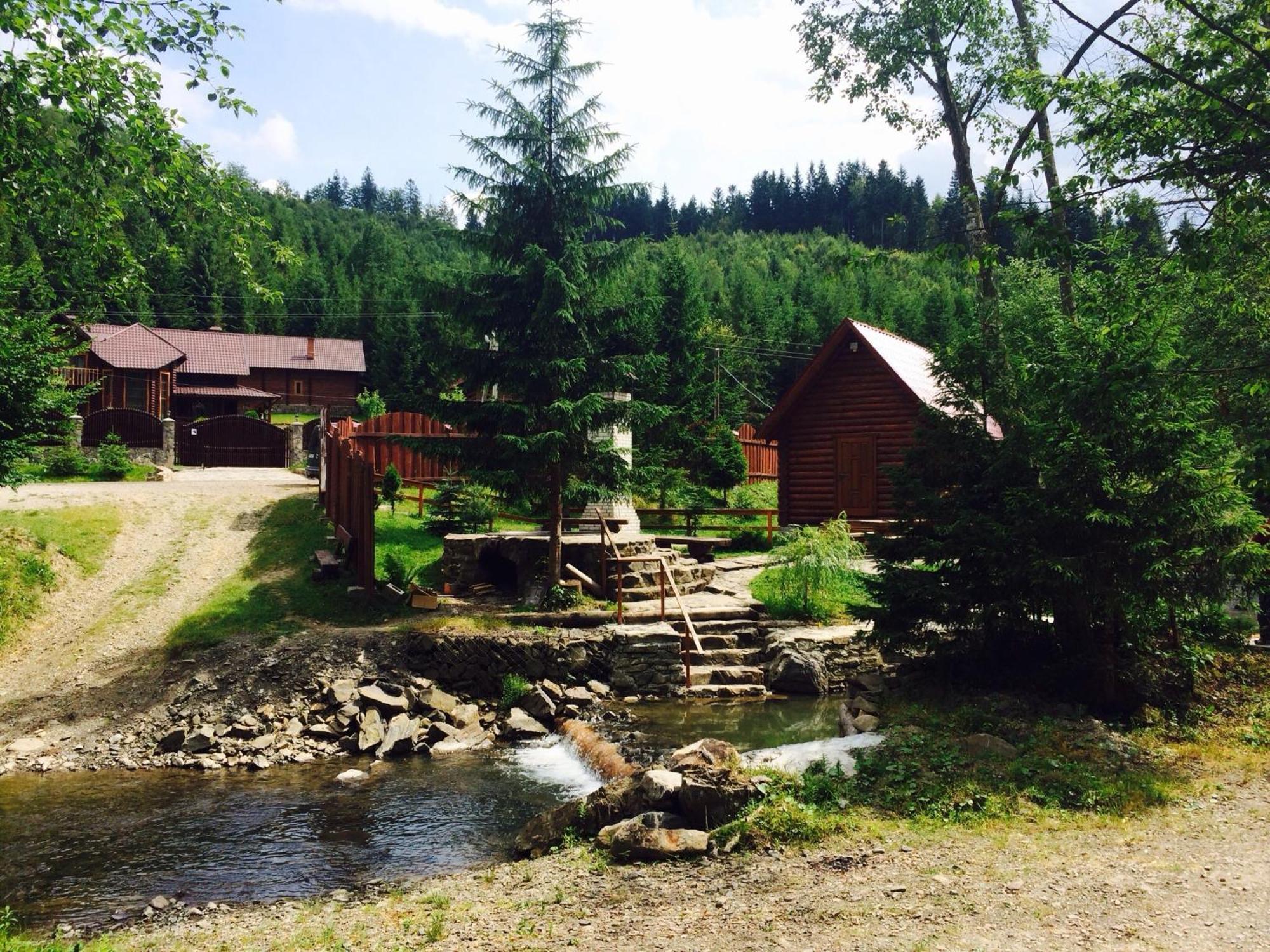 Lisova Kazka Hotel Szarvasháza Kültér fotó
