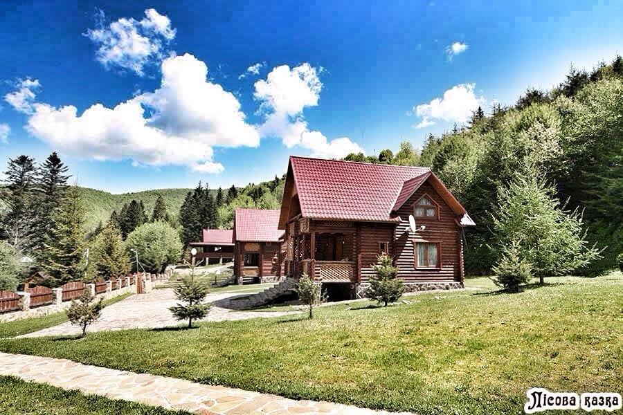 Lisova Kazka Hotel Szarvasháza Kültér fotó
